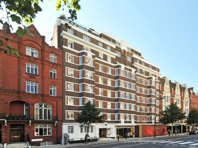 Flat for sale in Sloane Street, Knightsbridge, London SW1X