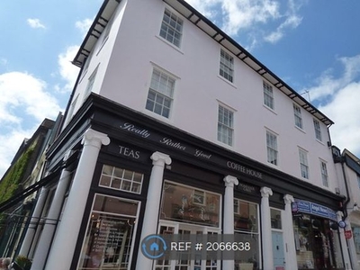 Flat to rent in Abbeygate Street, Bury St. Edmunds IP33