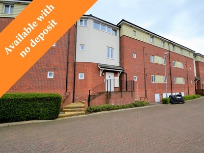 Flat to rent in Arras Road, Portsmouth PO3