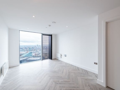 Flat to rent in Bankside Boulevard, Cortland At Colliers Yard, Salford M3
