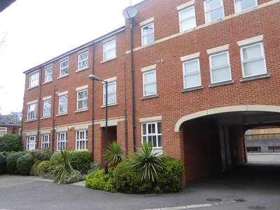 Flat to rent in Barkham Mews, Reading RG1