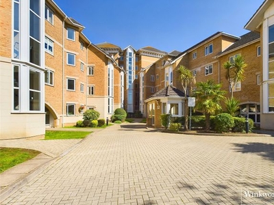 Flat to rent in Blakes Quay, Gas Works Road, Reading, Berkshire RG1