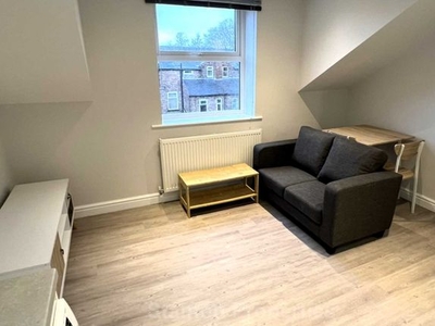 Flat to rent in Clyde Road, West Didsbury, Manchester M20