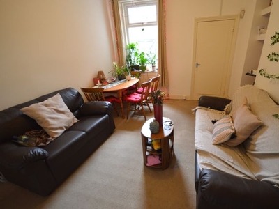 Flat to rent in Dilston Road, Newcastle Upon Tyne NE4