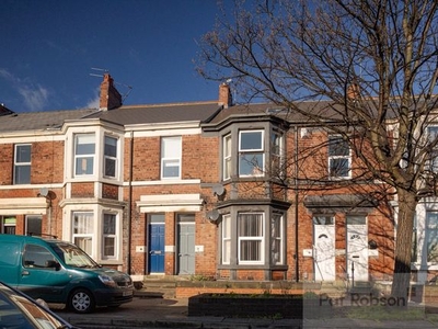 Flat to rent in Dinsdale Road, Sandyford, Newcastle Upon Tyne NE2