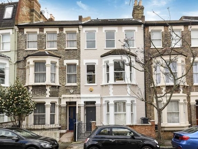 Flat to rent in Epirus Road, London SW6