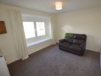 Flat to rent in Falmouth Road, Evington LE5