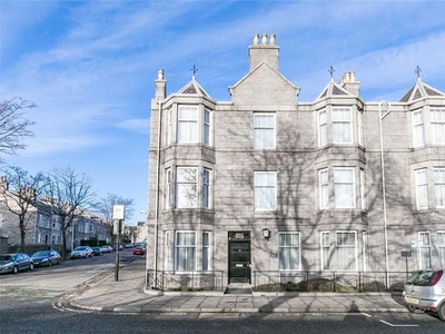 Flat to rent in Flat 12, 10 Whitehall Place, Aberdeen AB25