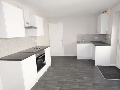Flat to rent in Flat 3 Hill Street, Stoke On Trent ST4