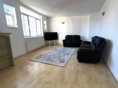 Flat to rent in Granby Street, City Centre, Leicester LE1