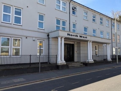 Flat to rent in North West Apartment, 25 Woodford Road, Watford, Hertfordshire WD17