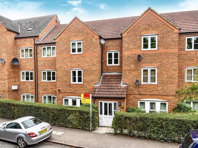 Flat to rent in Sherwood Place, Headington OX3