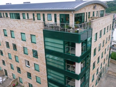 Flat to rent in Stonegate House, Stone Street, Bradford, West Yorkshire BD1