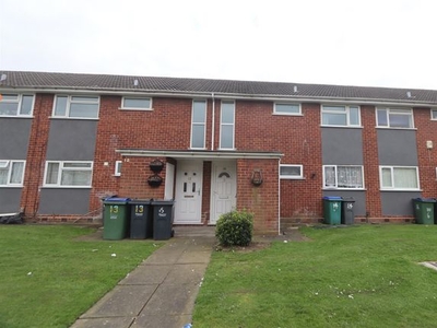 Flat to rent in Tudor Court, Tipton DY4