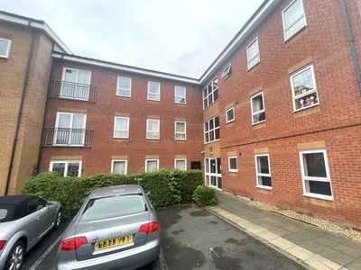 Flat to rent in Withering Close, Wellington, Telford TF1