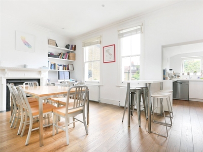 Gowan Avenue, London, Hammersmith and Fulham, SW6 2 bedroom maisonette in London