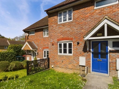 Link-detached house to rent in Merton Road, Crawley RH11