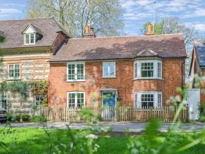 Property for sale in The Green South, Warborough, Wallingford OX10