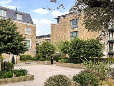 Renaissance Square Apartments, Palladian Gardens, Chiswick, London, W4 2 bedroom flat/apartment in Palladian Gardens