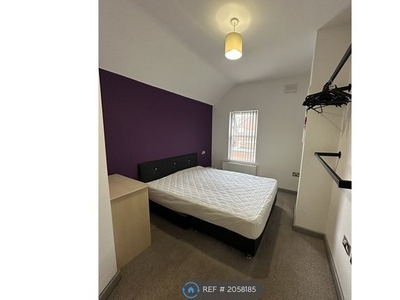 Room to rent in Elmfield Road, Doncaster DN1