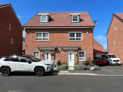 Semi-detached house to rent in Lovington Lane, Leicester LE4
