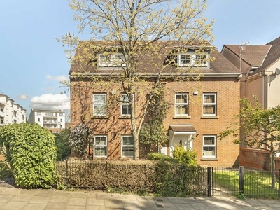 Semi-detached house to rent in Magdalene Gardens, London N20