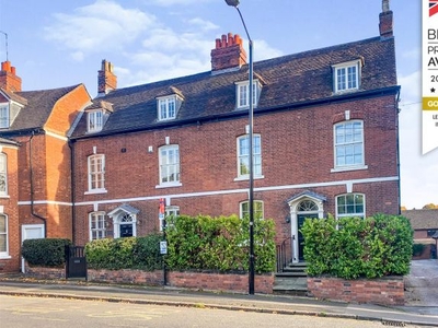 Semi-detached house to rent in New Street, Kenilworth, Warwickshire CV8