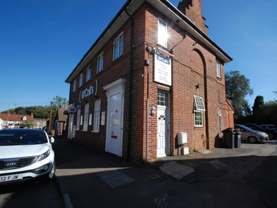 Studio to rent in Baldock Road, Buntingford SG9