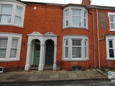 Terraced house to rent in Albany Road, Northampton, Northamptonshire NN1