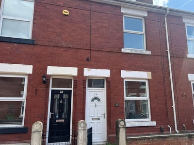 Terraced house to rent in Albert Avenue, Urmston, Manchester M41