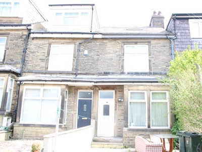 Terraced house to rent in Ashwell Road, Bradford BD9