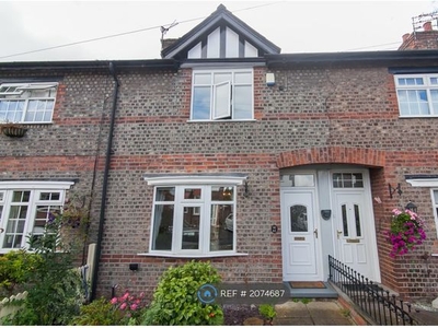 Terraced house to rent in Church Lane, Cheshire M33