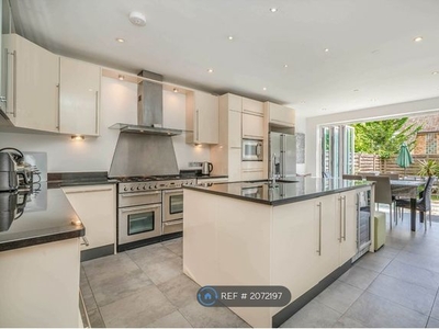 Terraced house to rent in Cottenham Park Road, Wimbledon SW20