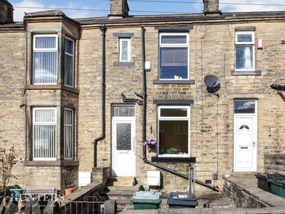 Terraced house to rent in Fairbank, Shipley BD18