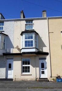 Terraced house to rent in Garth Road, Bangor LL57