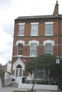 Terraced house to rent in Hamilton Gardens, London NW8