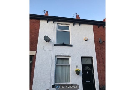 Terraced house to rent in Lingard Street, Stockport SK5