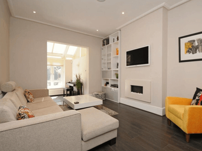 Terraced house to rent in Mill Lane, West Hampstead NW6