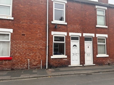 Terraced house to rent in Newland Street, Wakefield WF1
