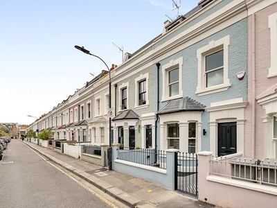 Terraced house to rent in Novello Street, London SW6
