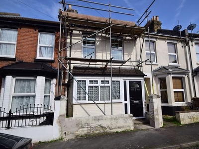 Terraced house to rent in Shakespeare Road, Gillingham ME7