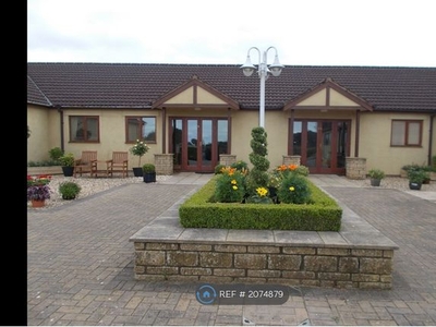 Terraced house to rent in The Lodges BA3,