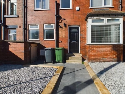 Terraced house to rent in Woodside Place, Burley, Leeds LS4