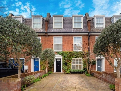 Town house for sale in Priory Terrace, South Hampstead, London NW6