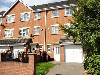 Town house to rent in Rosegreave, Goldthorpe, Rotherham S63