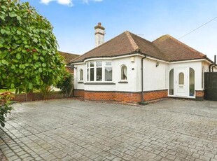 2 Bedroom Bungalow For Sale In Clacton-on-sea, Essex