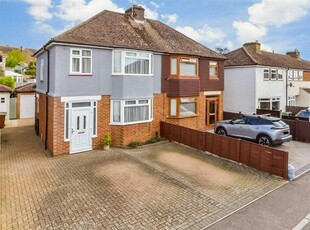 3 Bedroom Semi-detached House For Sale In Maidstone