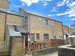 3 Bedroom Terraced House For Sale In London