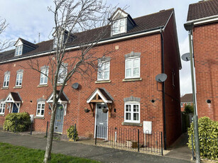3 Bedroom Town House For Sale In Tewkesbury, Gloucestershire