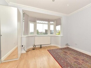 4 Bedroom Semi-detached House For Sale In Bexleyheath
